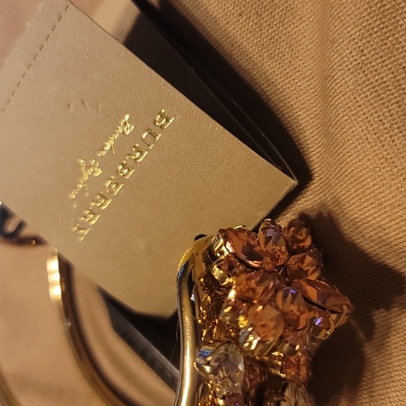 BURBERRY Gold Crystal Daisy Pin Cuff Bracelet NEW - Picture 3 of 7